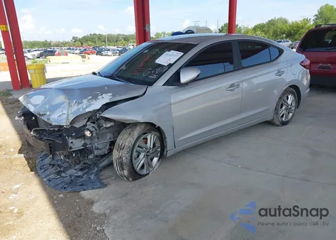 2019 Hyundai Elantra Sel z USA, uszkodzony, nr VIN 5NPD84LF0KH439481